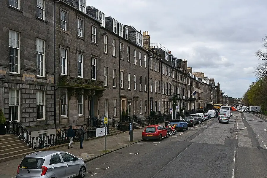 queen street in edinburgh's new town showing examples of georgian townhouses masions